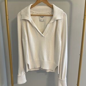 Abercrombie White Sweater with Collar